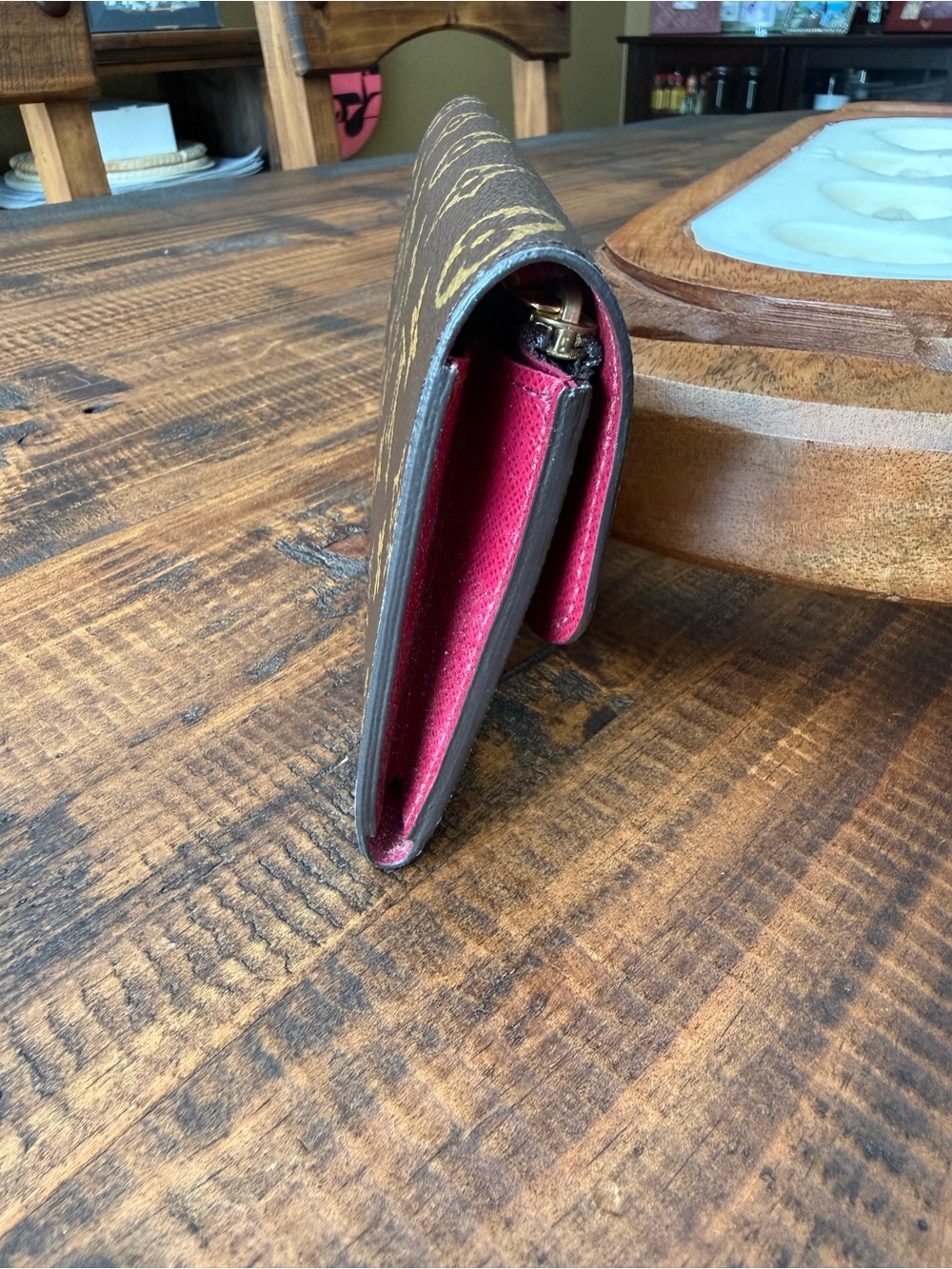 Louis Vuitton Emilie Wallet in Monogram Fuscia - Picture 6 of 14